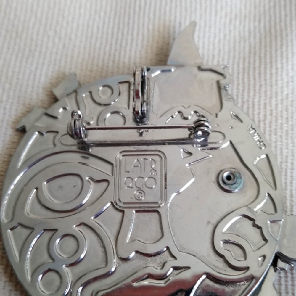 LATR2GO WITCH ON THE MOON PIN/ENHANCER - Picture 7 of 12